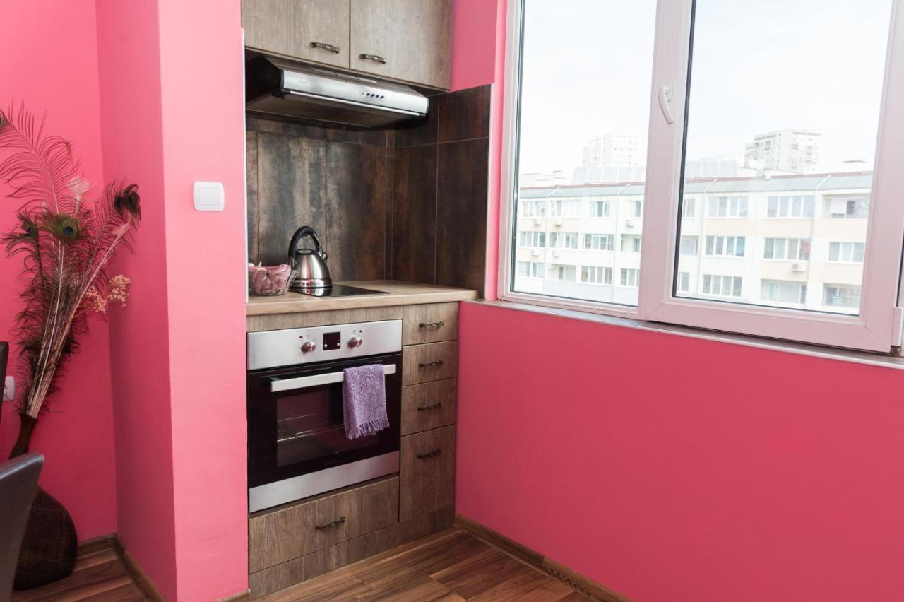 Ferienwohnung Elevating Moments Burgas City Exterior foto